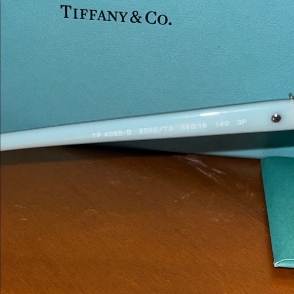 Tiffany & Co. Aqua Blue Jewelry Case - Picture 10 of 12